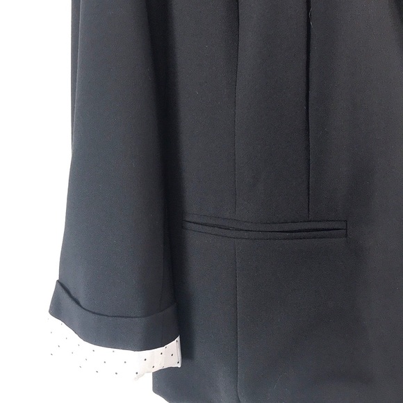 Kensie Black Crepe Blazer. Size: XL - Picture 4 of 7